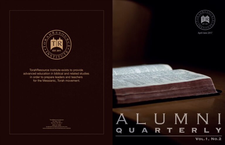 Alumni Quarterly Vol. 1, No. 2 (2017), Cover Spread